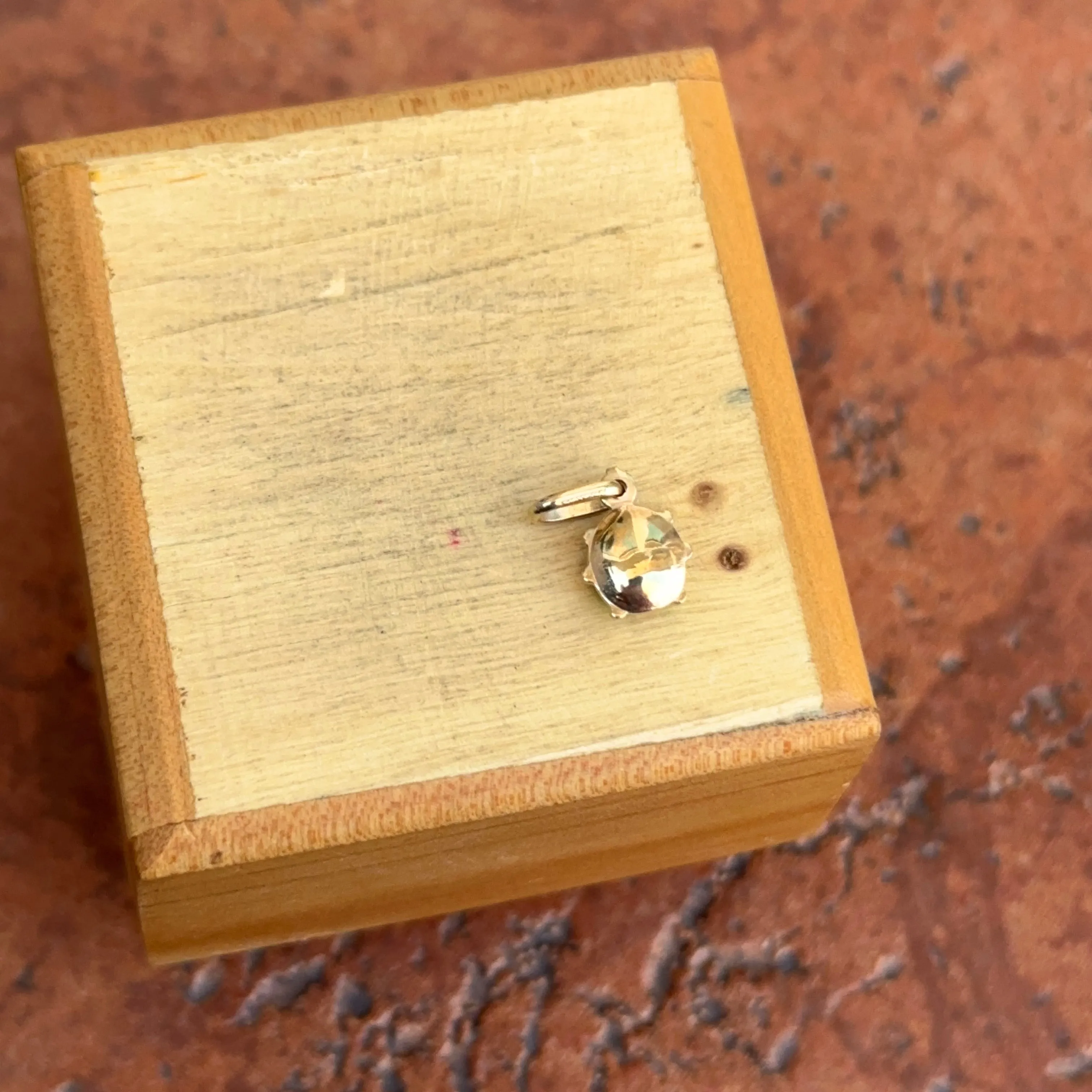 14KT Yellow Gold Mini Lime Green Ladybug Pendant Charm 7mm