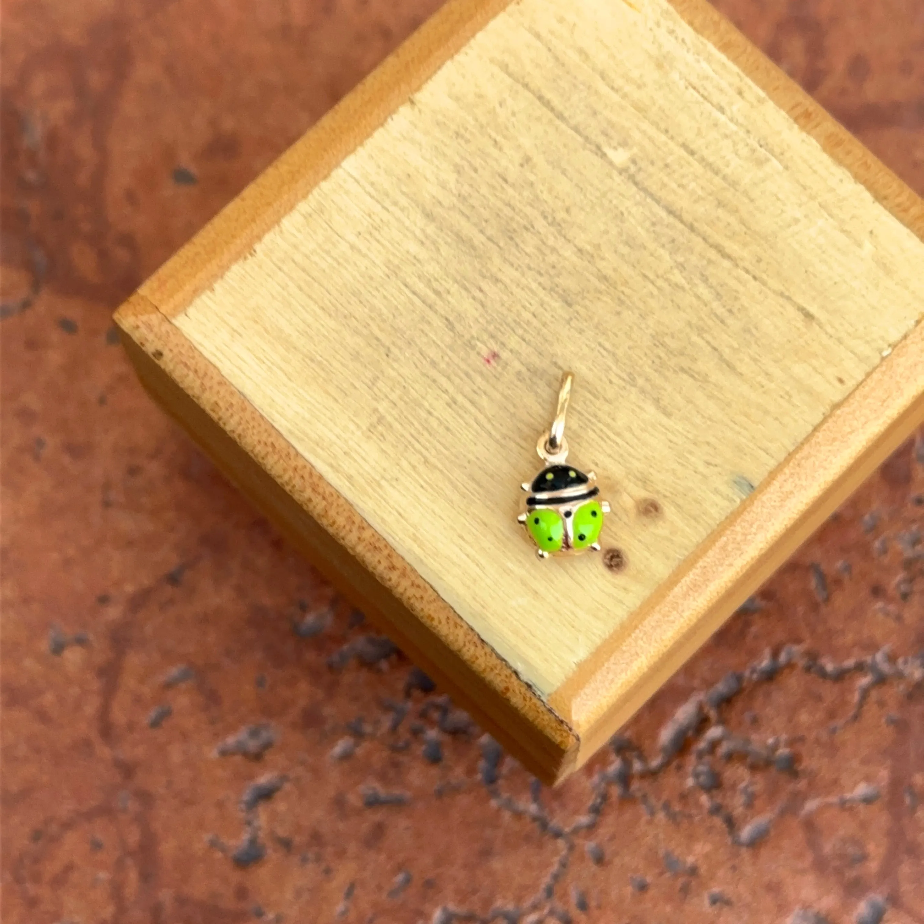 14KT Yellow Gold Mini Lime Green Ladybug Pendant Charm 7mm