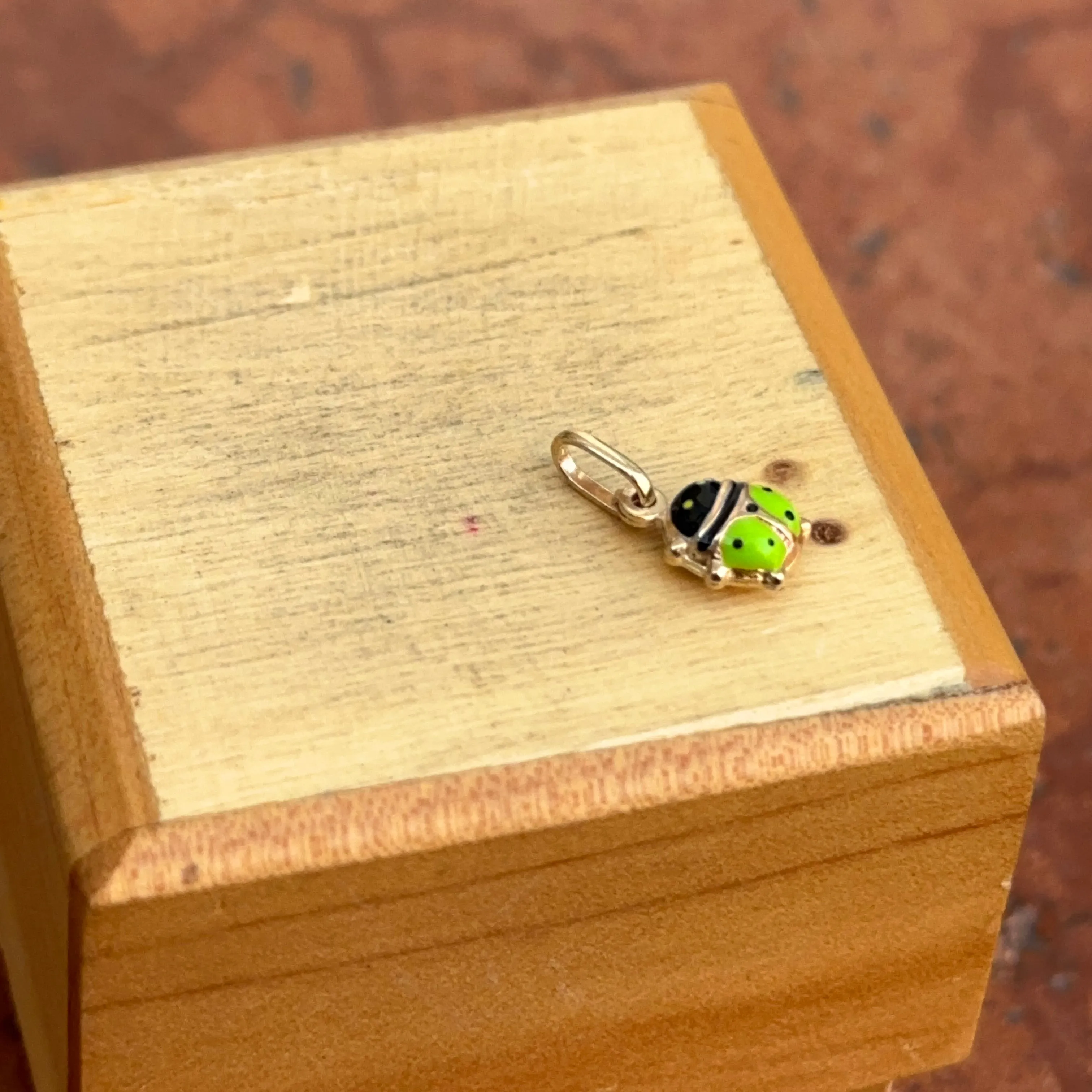 14KT Yellow Gold Mini Lime Green Ladybug Pendant Charm 7mm