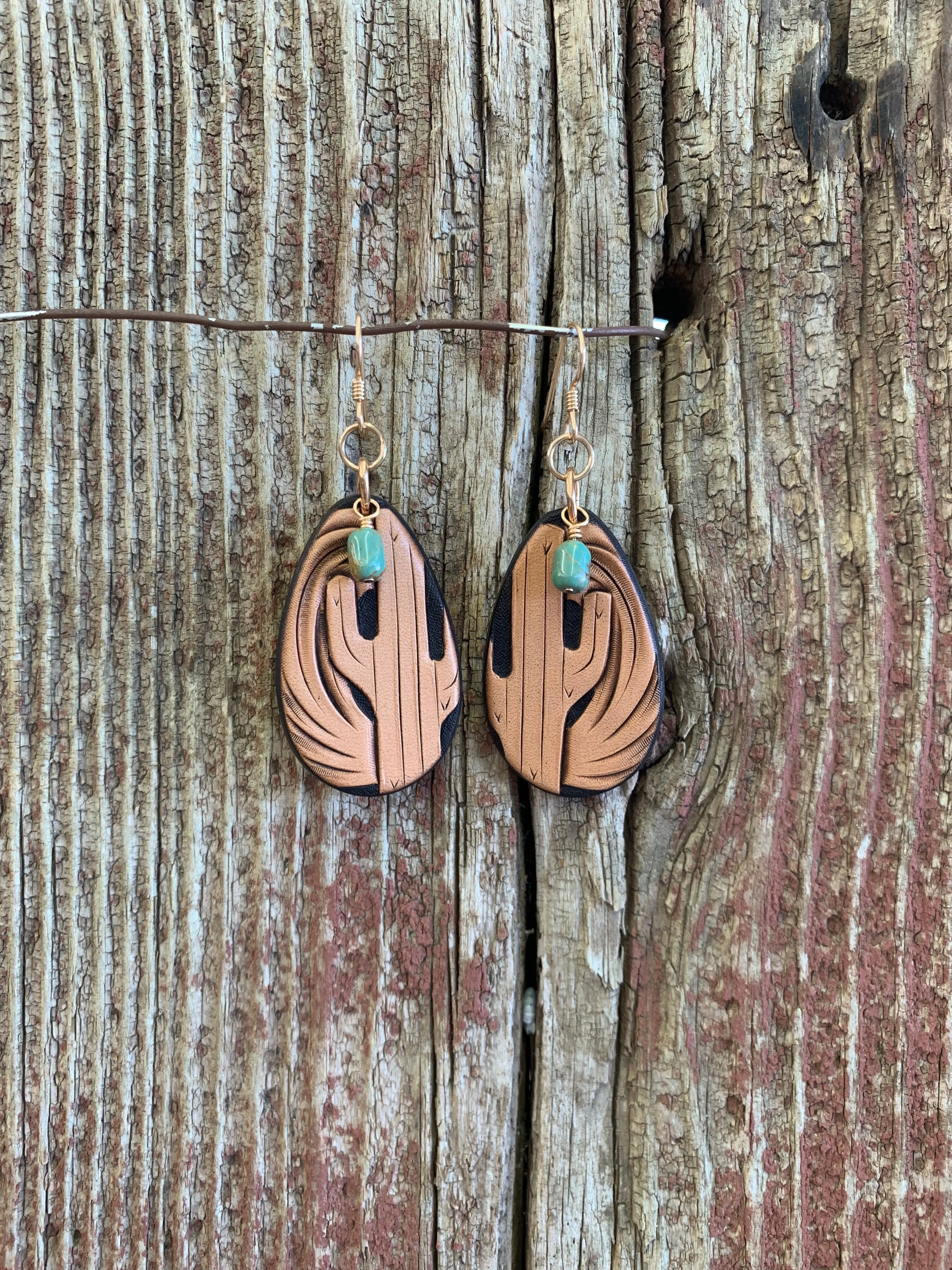 16674 Two Tone Teardrop Saguaro w/Turq Earrings