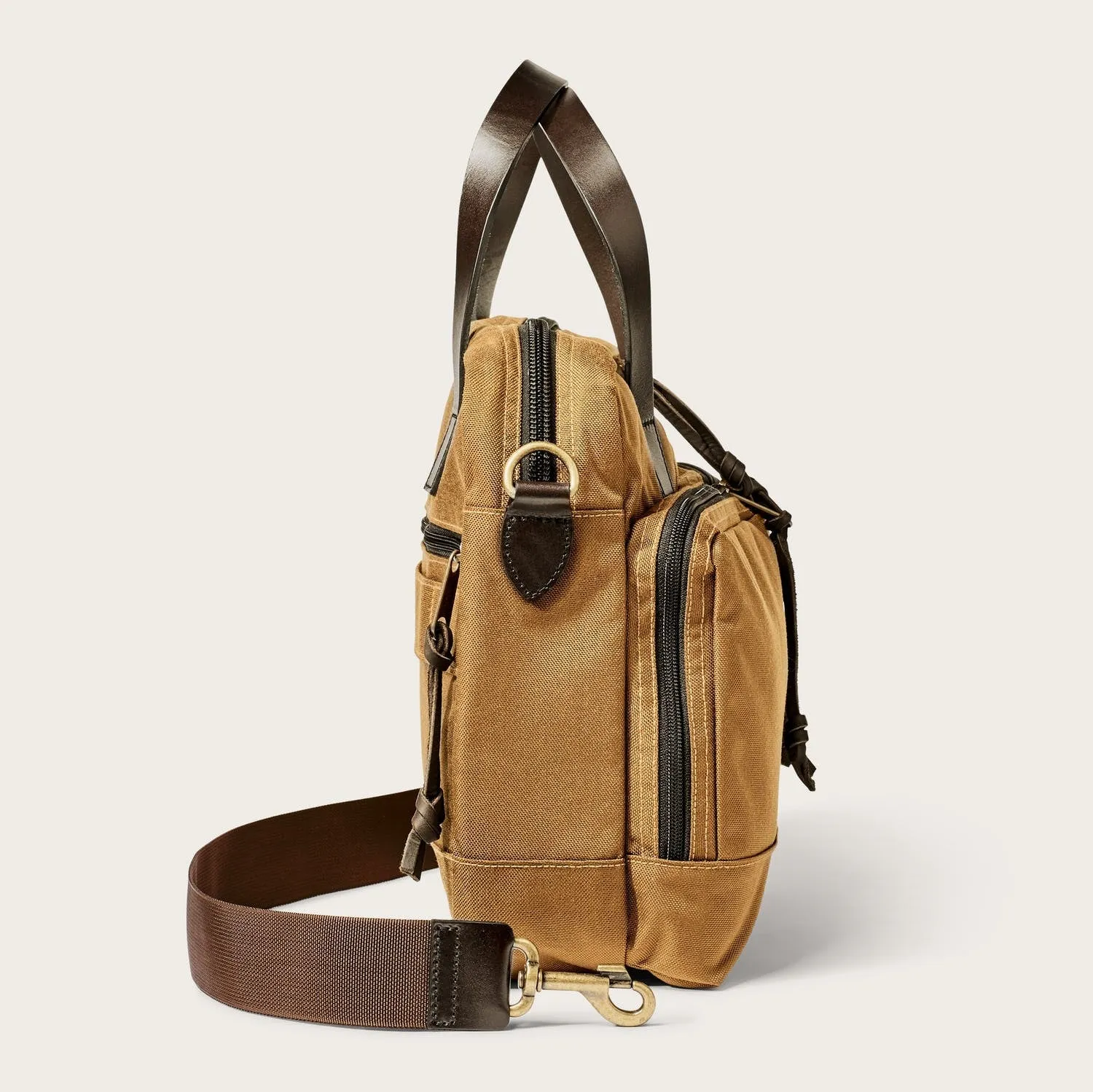 20049878 Filson Dryden Briefcase