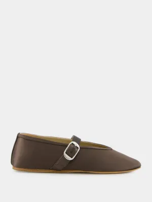 Chocolate Stella Slippers