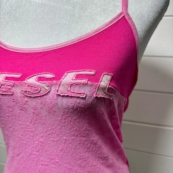 Diesel Vintage Stretchy  Bright Pink Lace Top Size M