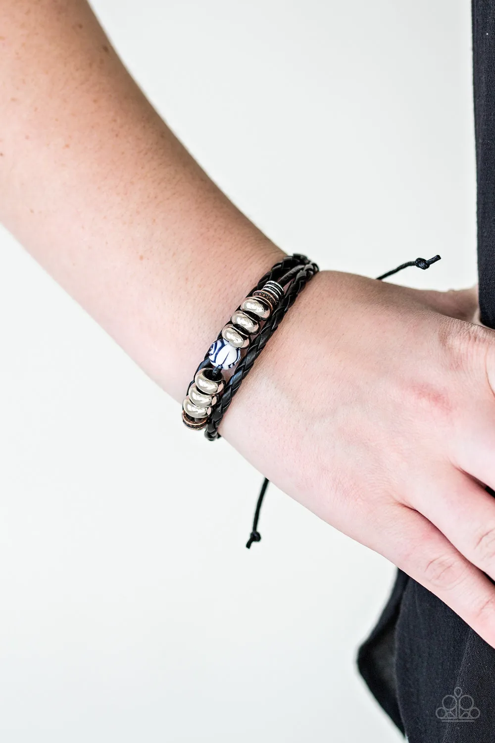 Fearless Forester - Black