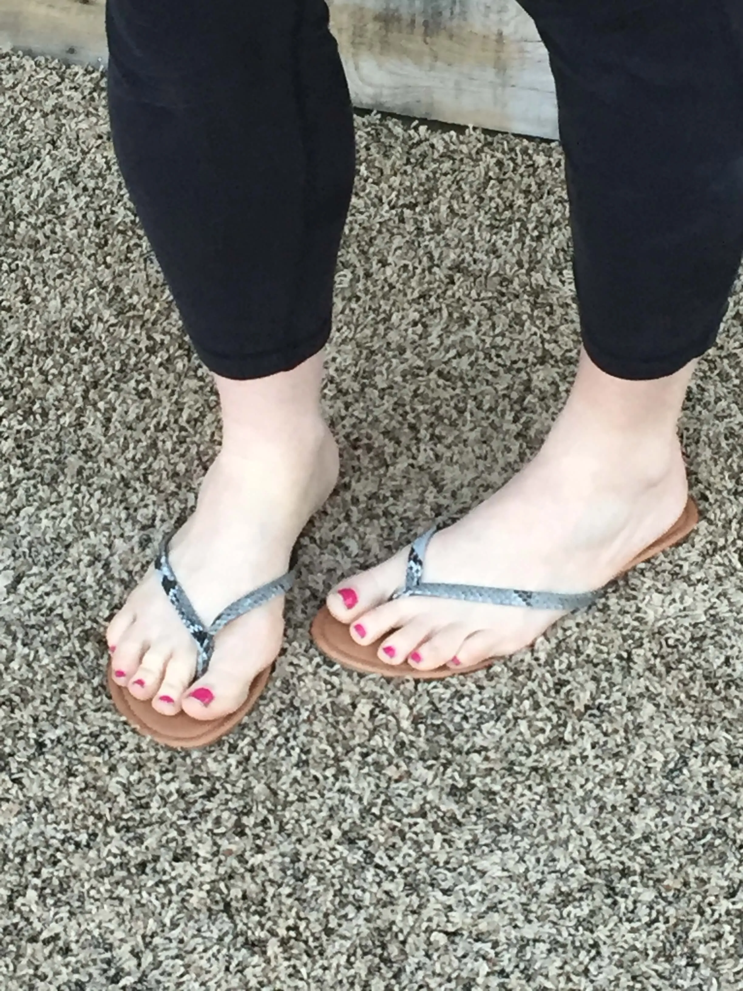 Flat Flip Flops (Two Colors)
