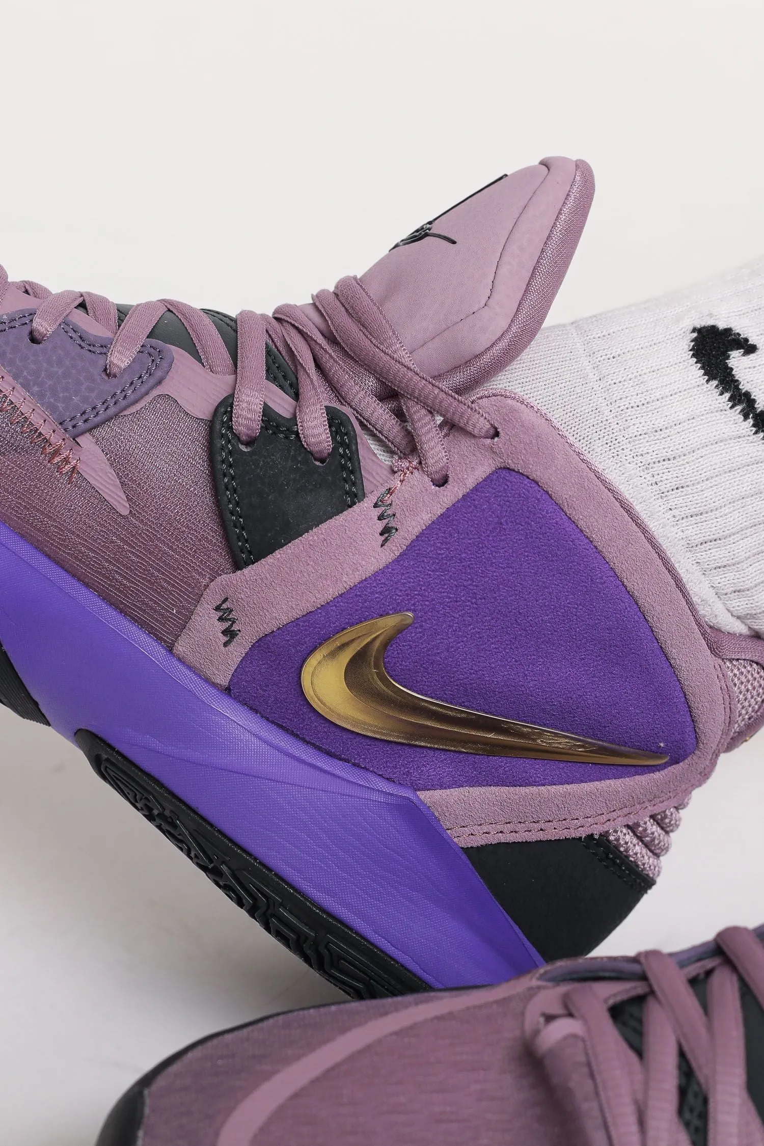 Kyrie Infinity - Amethyst Wave/Metallic Gold