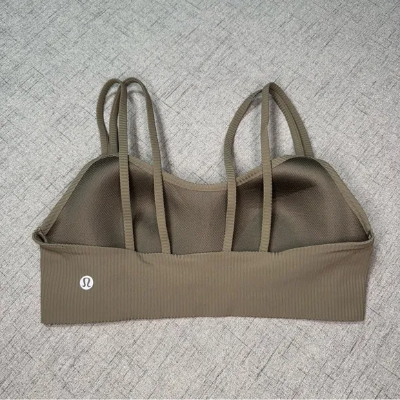 Lululemon Like a Cloud Ribbed Bra Light Support B/C Cup Nomad Size 6 Sports Bra