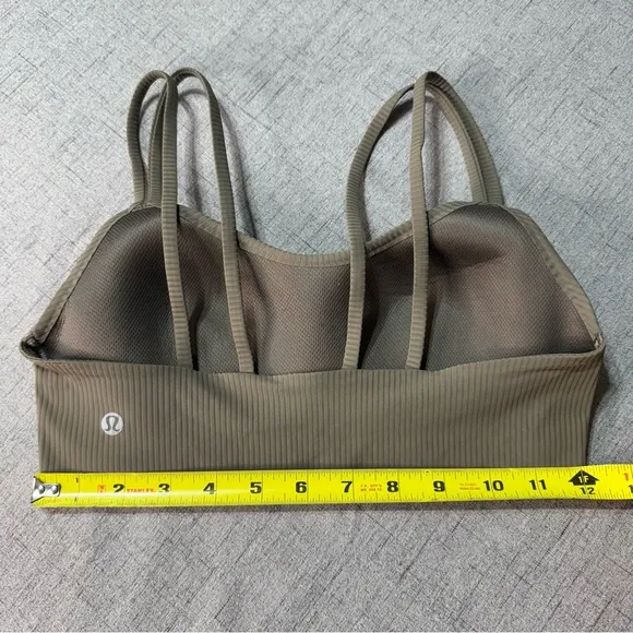 Lululemon Like a Cloud Ribbed Bra Light Support B/C Cup Nomad Size 6 Sports Bra