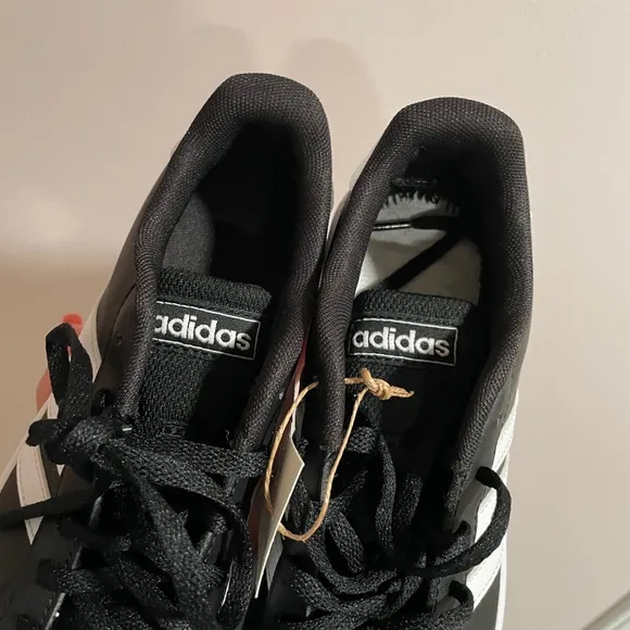 New Adidas Children Grand Court Sneakers Size 3