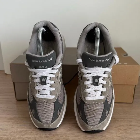New Balance 993 Grey/White Kids Sneakers - SZ 4.5 Y- 6 W