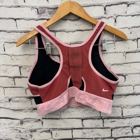 Nike Dri-FIT Swoosh Ultrabreathe Sports Bra SZ XL