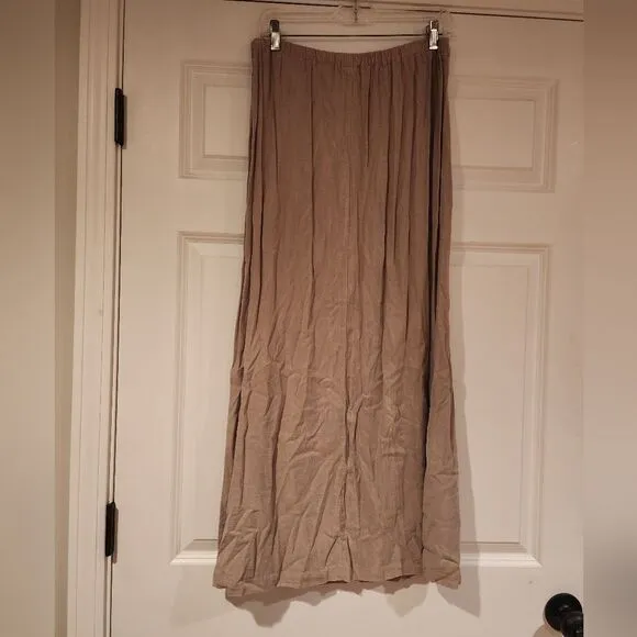 NWT PA Company Boston stretchy tan maxi skirt