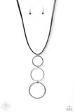 Paparazzi Curvy Couture - Silver Necklace