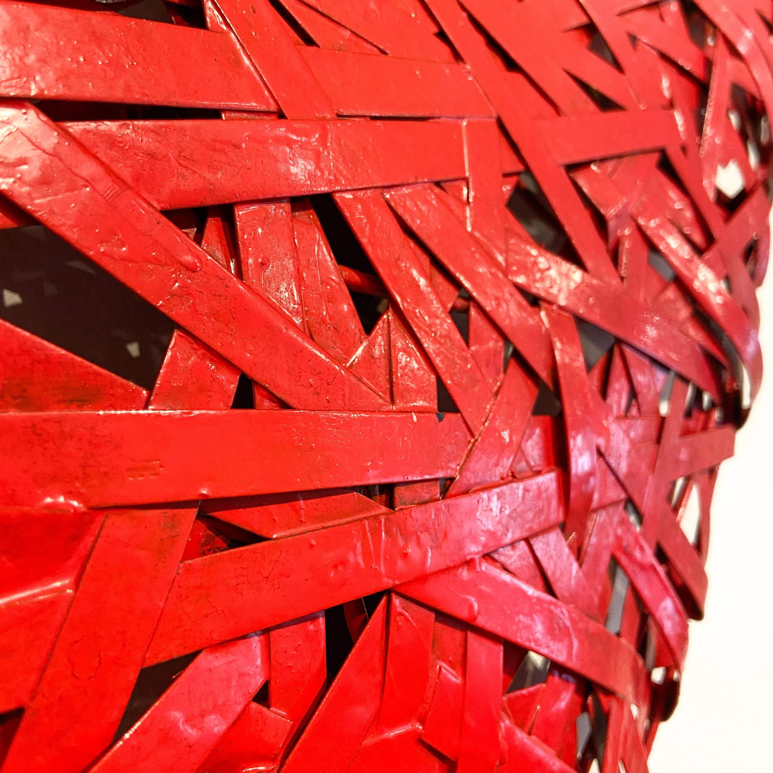 Red Strappy Wall Hanging Heart