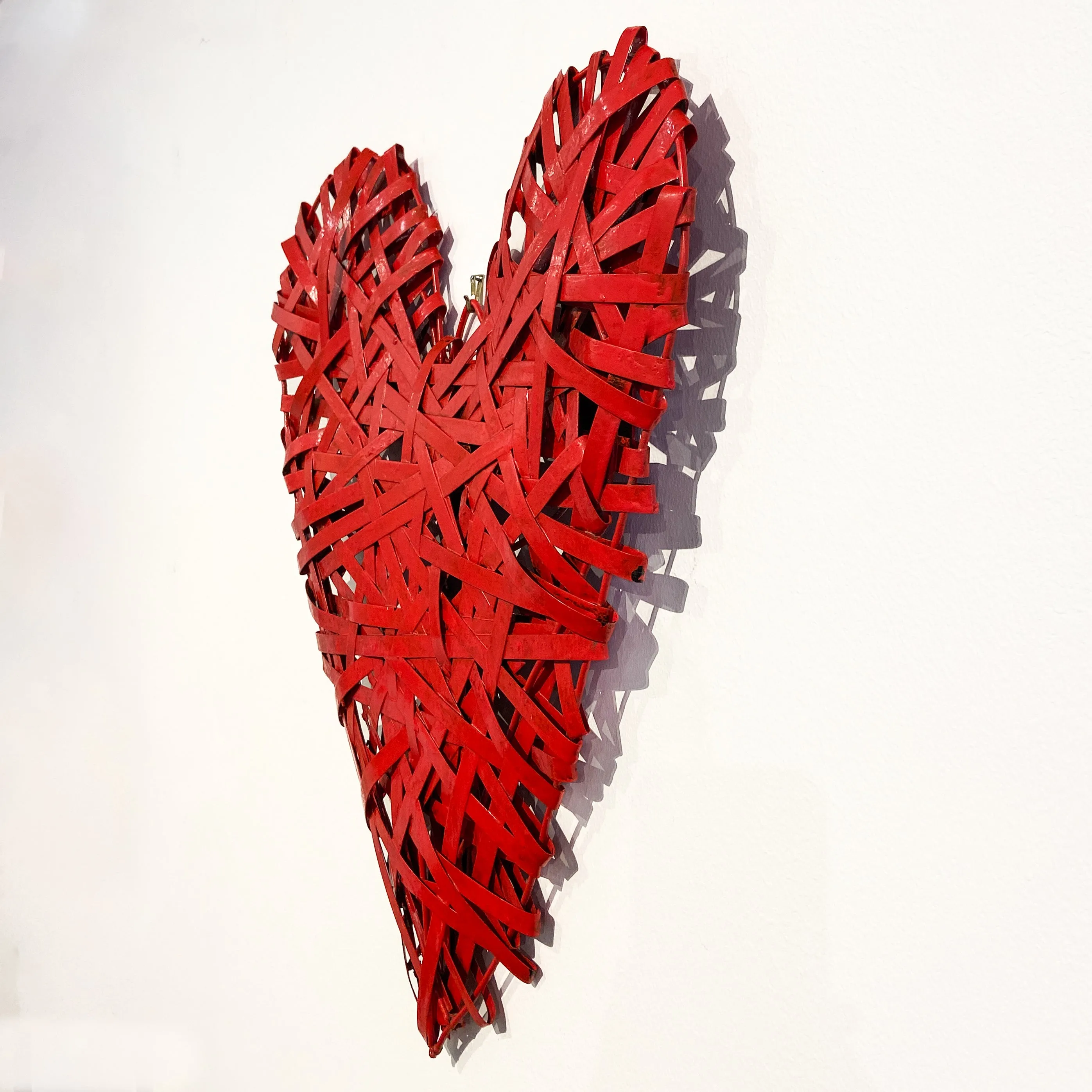 Red Strappy Wall Hanging Heart