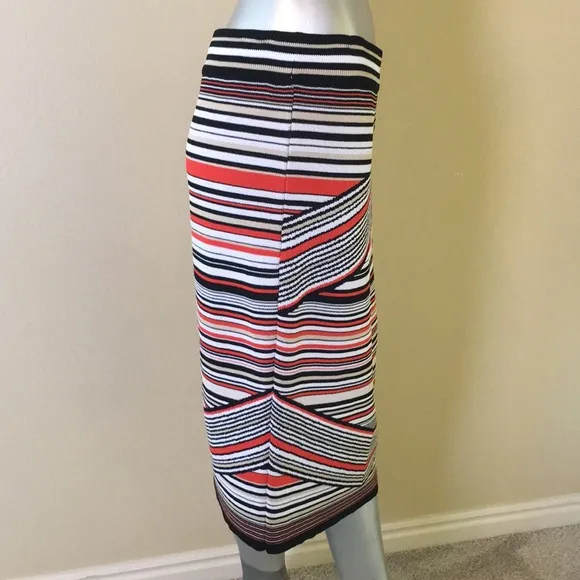 ROMEO &amp; JULIET COUTURE | Stretchy Knit Pencil Skirt