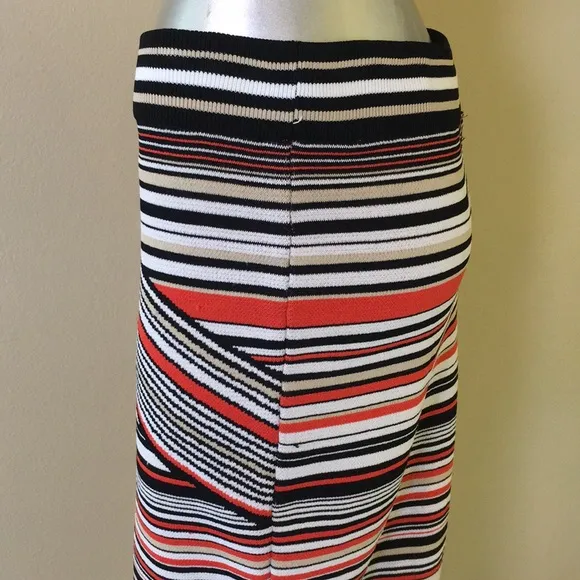 ROMEO &amp; JULIET COUTURE | Stretchy Knit Pencil Skirt