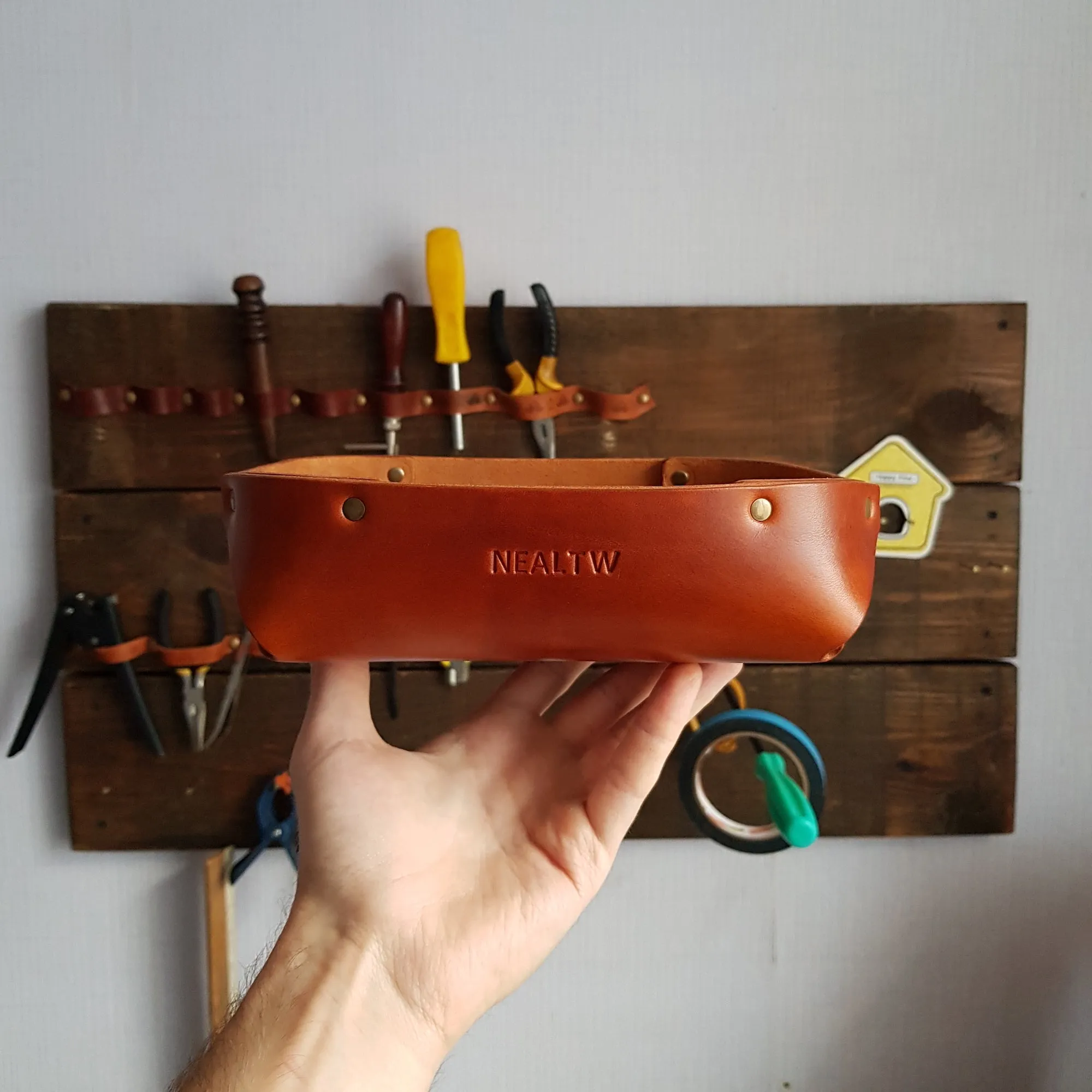 SMALL LEATHER VALET TRAY / TAN