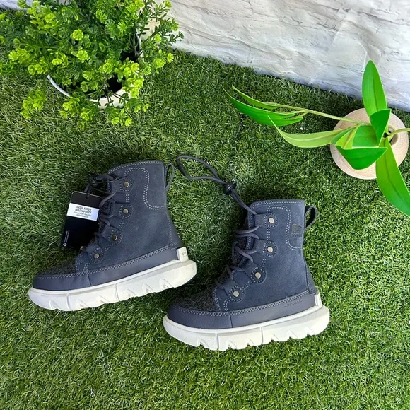 Sorel Kids' Explorer WaterproofLace-up Boot In India Ink/ Moonstone size 10