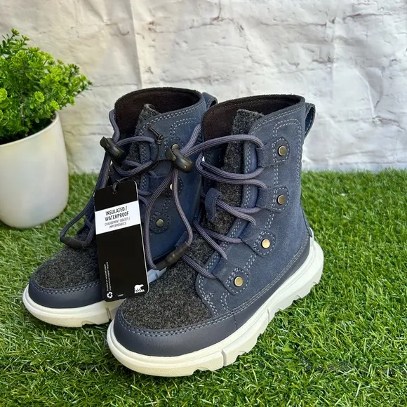 Sorel Kids' Explorer WaterproofLace-up Boot In India Ink/ Moonstone size 10