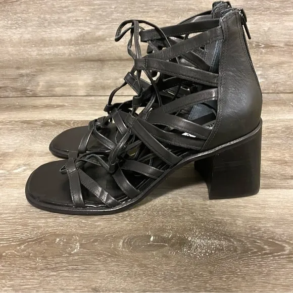 Steve Madden | Cherri30 Sandal Black Leather Size 8M