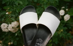 Strange Paradise Leather Sandal in Bianco