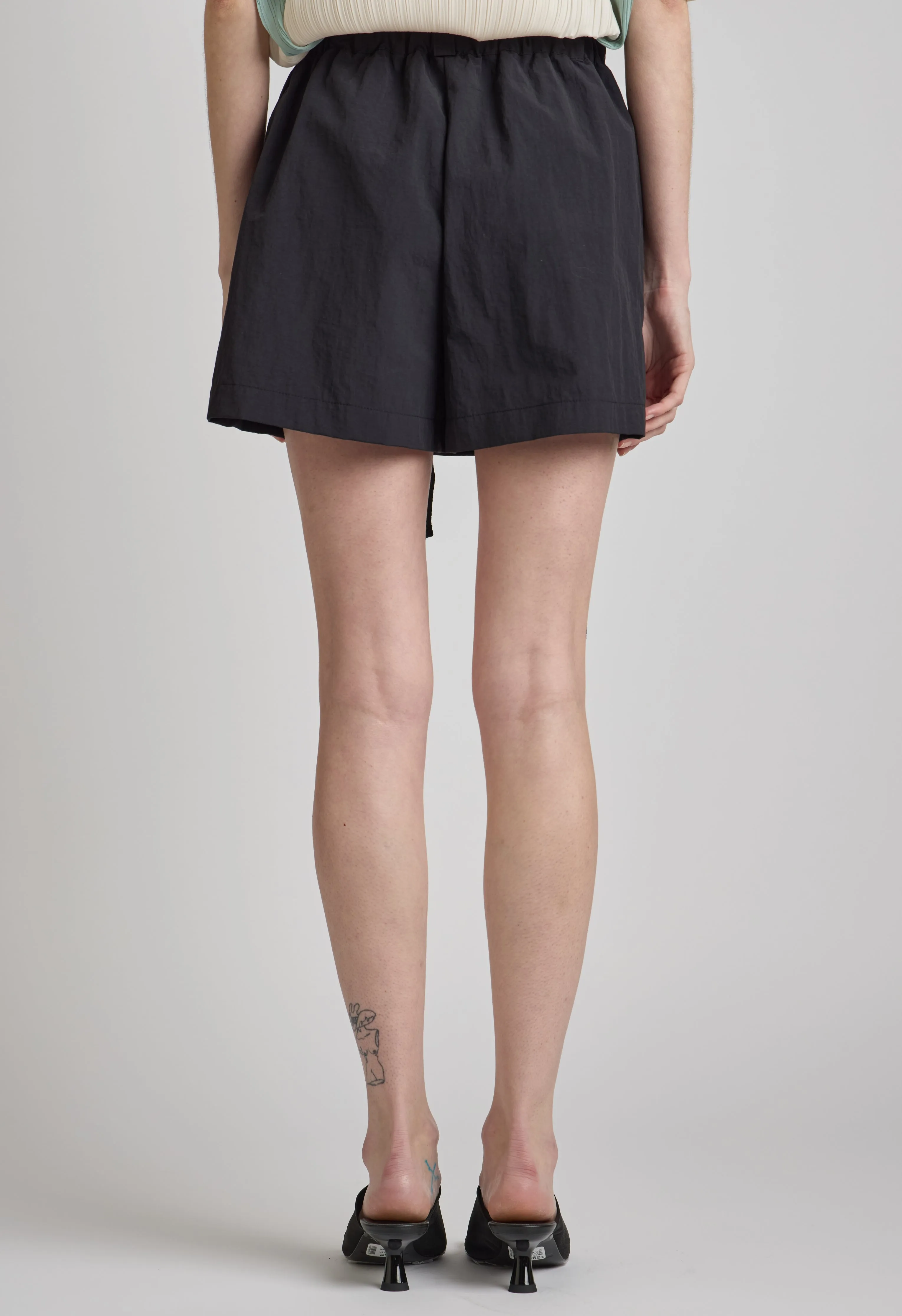 Strappy Cargo Shorts In Black