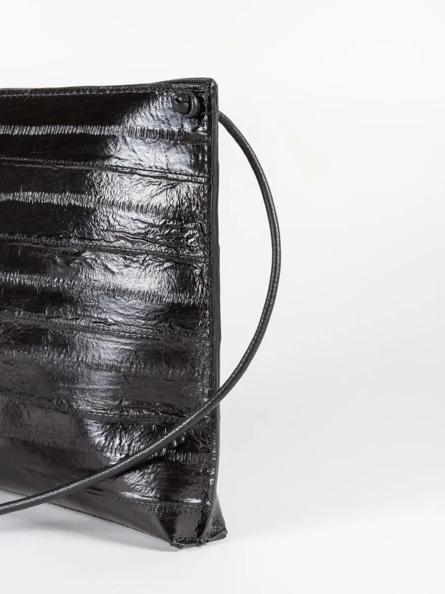 strappy pouch - eel black