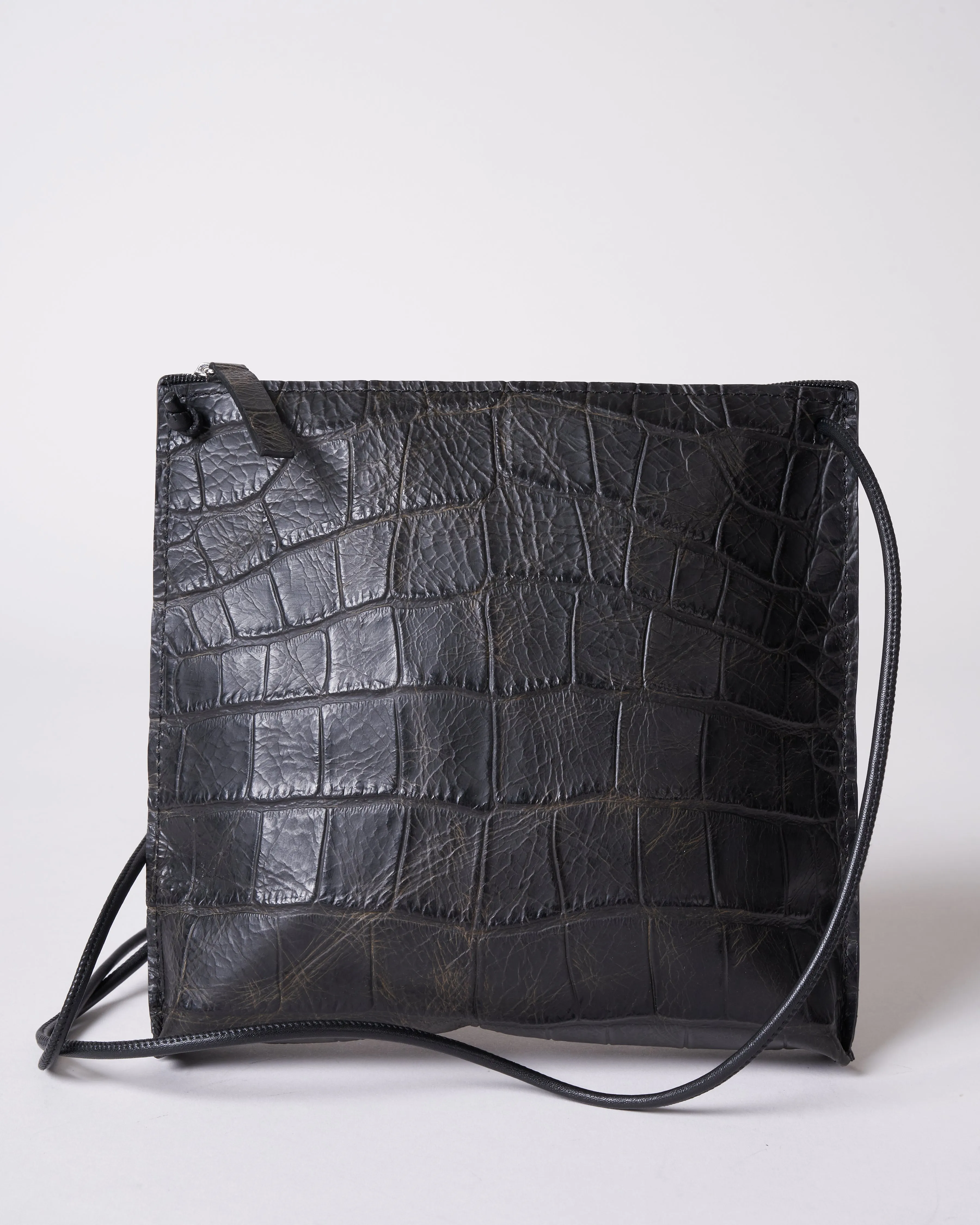 strappy pouch - vintage black gator