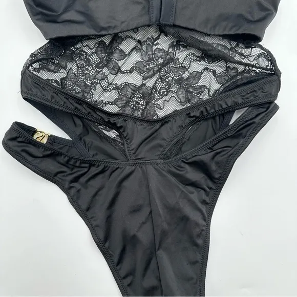 Victoria’s Secret VERY SEXY So Obsessed Lace Teddy