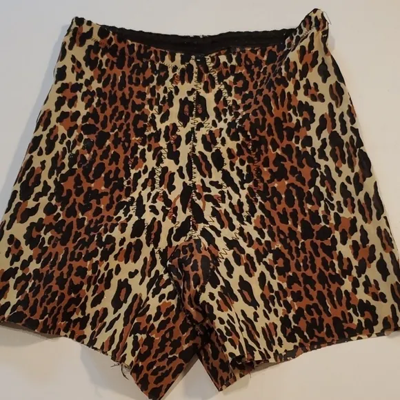 Vintage Vanity Fair Leopard Girtle stretchy XSmall