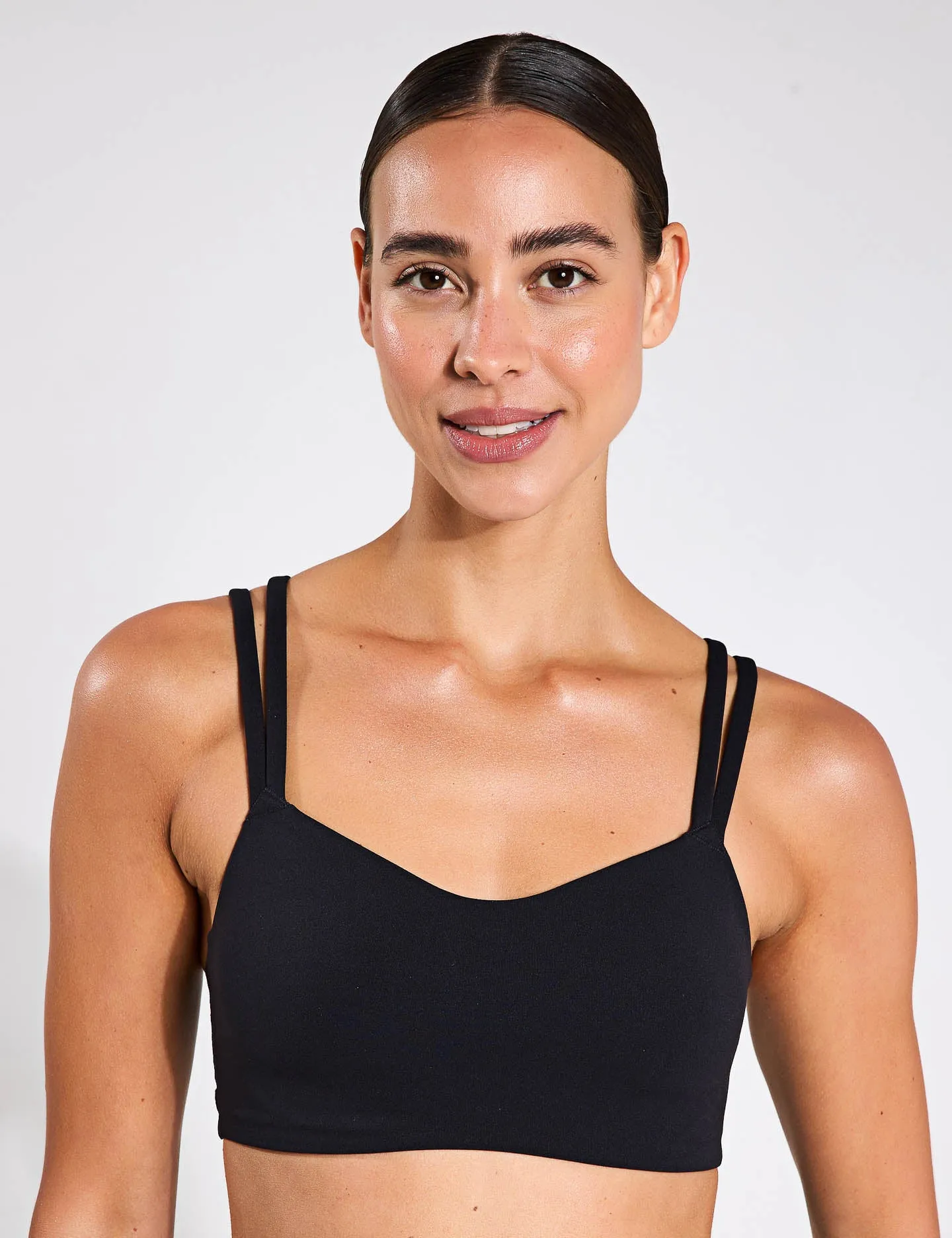 Zenvy Strappy Sports Bra - Black/Sail